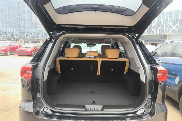 Used Chery Tiggo 8 PRO 2022 390T Two-Wheel Drive Vast Edition 5 Seats Trunk