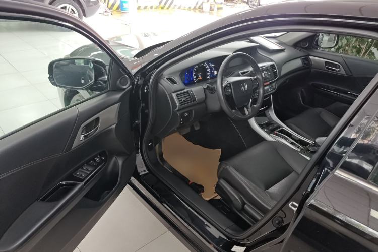 Used Honda Accord 2016 Hybrid 2.0L Sharp Edition Driver Seat