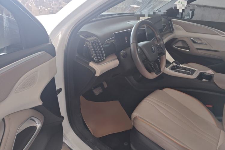 Used BYD Song Pro New Energy 2023 Champion Edition DM-i 110KM Beyond Model Driver Seat