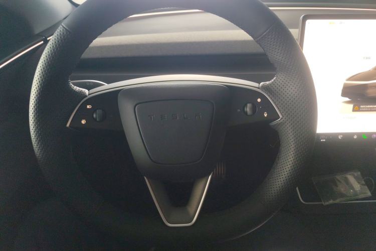 Used Tesla Model Y 2026 Model Long-Range Rear-Wheel-Drive Version
