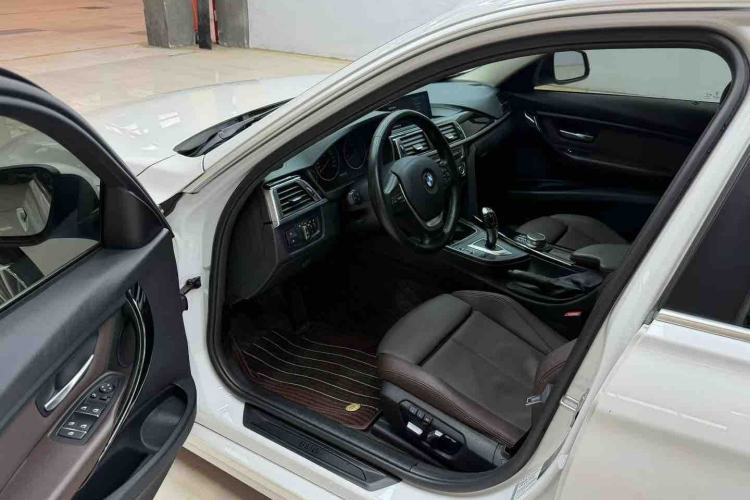Used BMW 3 Series 2019 320Li Fashion Model Interior 2