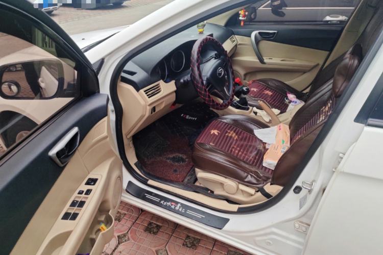 Used Soueast V5 Lingzhi 2014 1.5L Manual Comfort Model Driver Seat