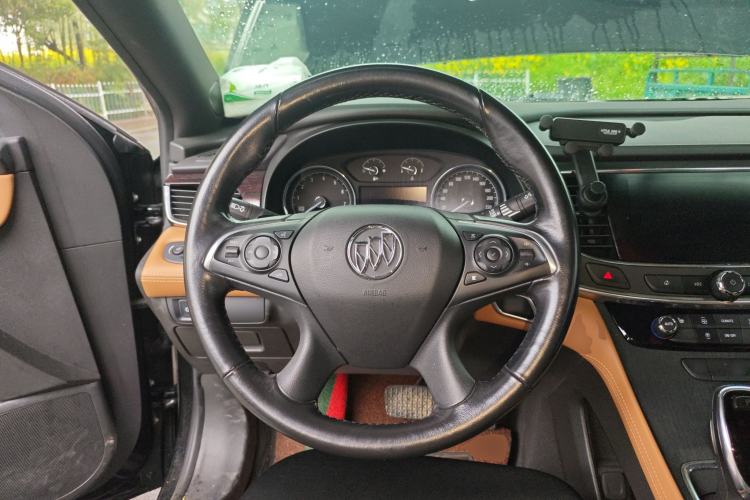 Used Buick LaCrosse 2018 28T Elite Edition
