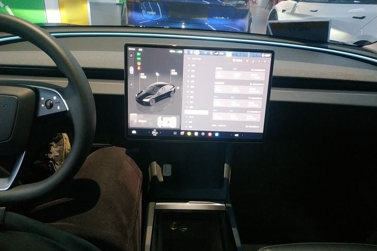 Used Tesla Model 3 2023 Rear-Wheel-Drive Version
