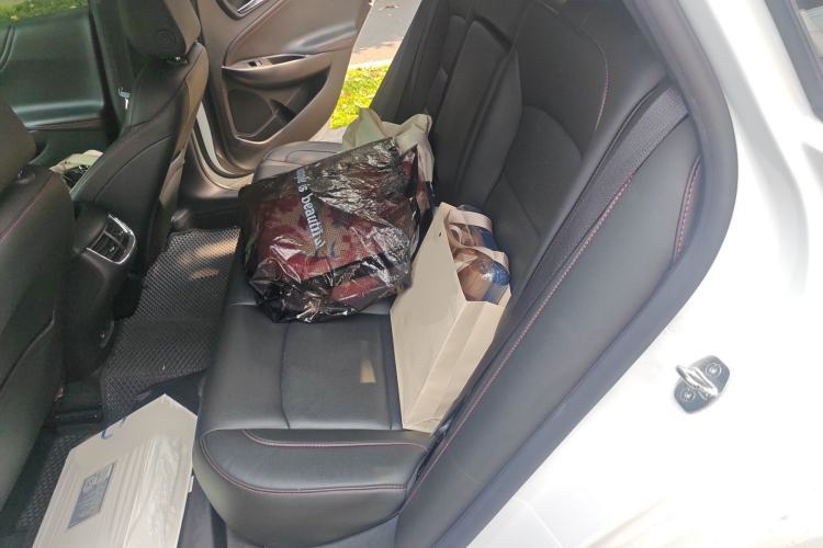 Used Chevrolet Malibu XL 2019 Redline 550T Automatic Smart Edition Interior 4