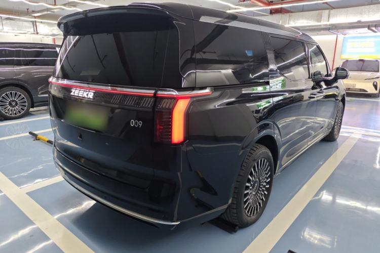 Used Zeekr 009 2024 7-Seater Walk-Through Version Four-Wheel Drive 108 kWh