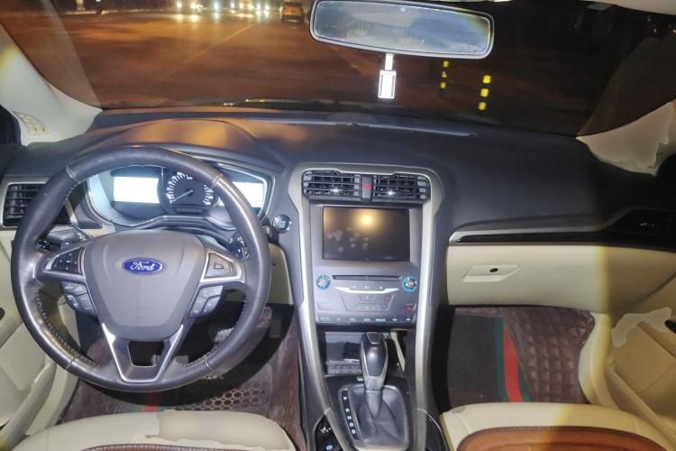 Used Ford Mondeo 2013 2.0L GTDi 200 Luxury Model
