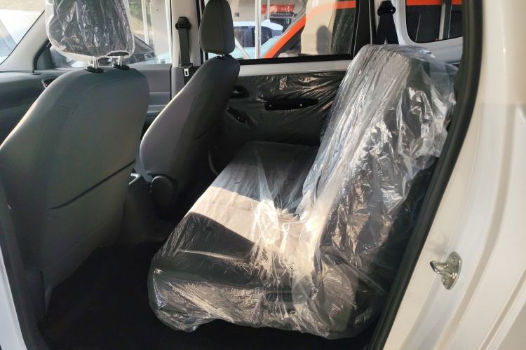 Used Wuling Hongguang New Energy 2025 Extended-Range Hybrid 50 km Utility Version Left Rear Seat