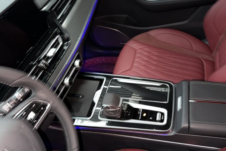 Used Hongqi HS5 2023 2.0T Qixiang Pro Edition Interior 4