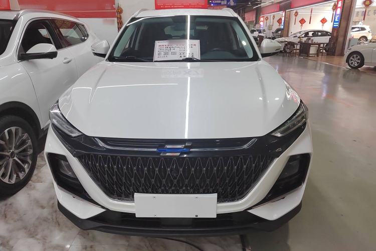 Used Oshan X7 PLUS 2022 1.5T Blue Whale Edition Automatic Geeker Navigation Model
