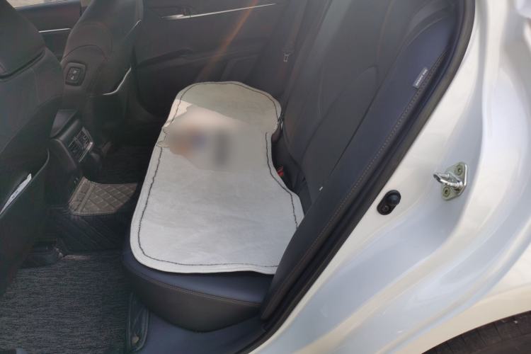 Used Toyota Camry 2019 Revised Version 2.0G Luxury Edition