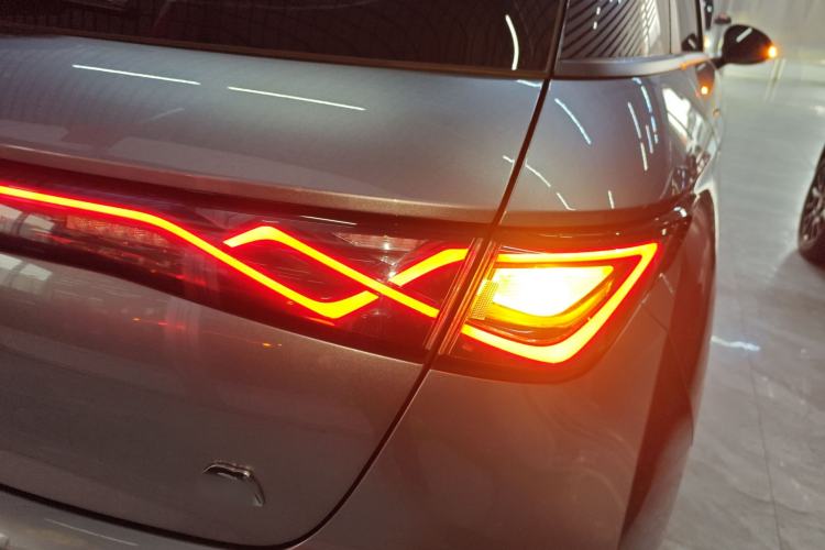 Used BYD Dolphin 2023 420 km Free Version
