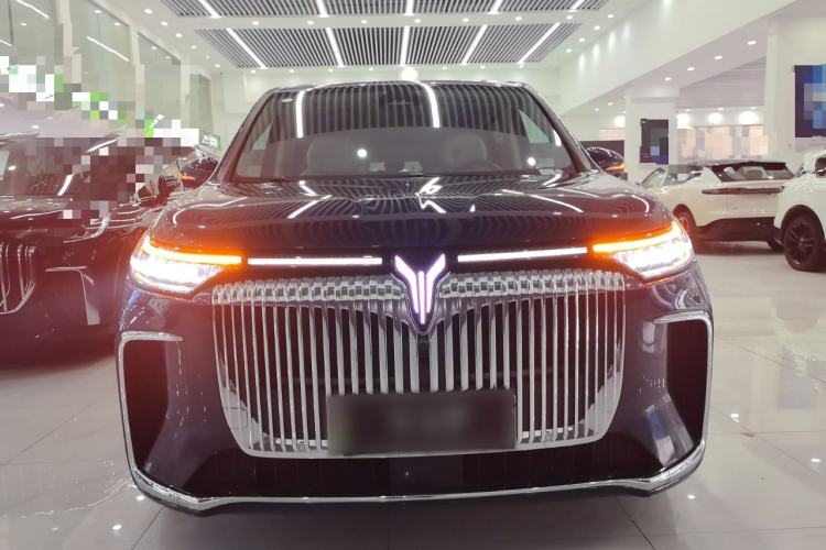 Used VOYAH Dream 2025 PHEV Four-Wheel-Drive Flagship Kunpeng Edition
