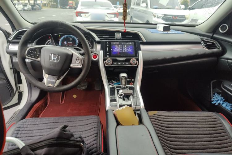 Used Honda Civic 2016 220TURBO CVT Luxury Edition
