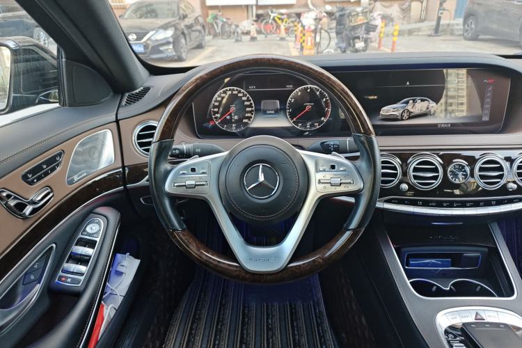 Used Mercedes-Benz Maybach S-Class 2019 S 450 4MATIC Steering Wheel
