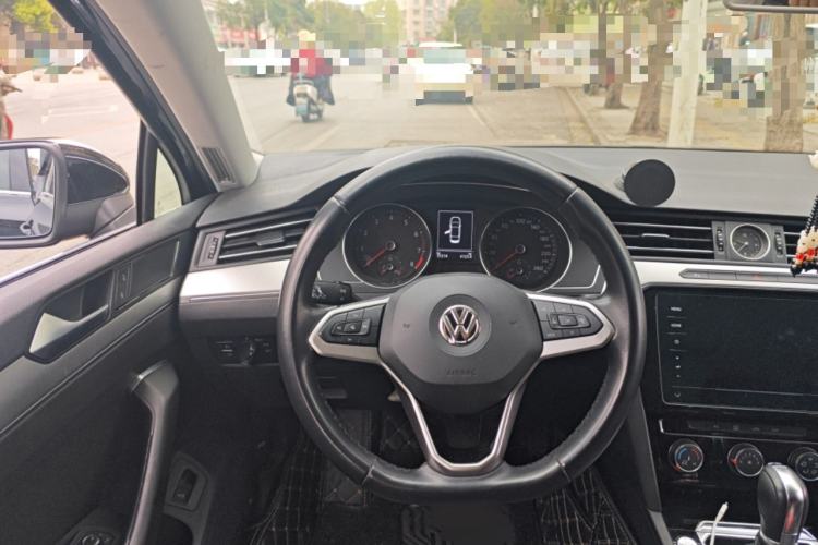 Used Volkswagen Magotan 2020 280TSI DSG Comfort Edition Steering Wheel