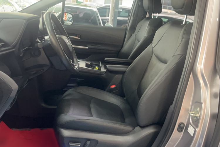 Used Toyota SIENNA 2021 2.5L Hybrid Premium Edition