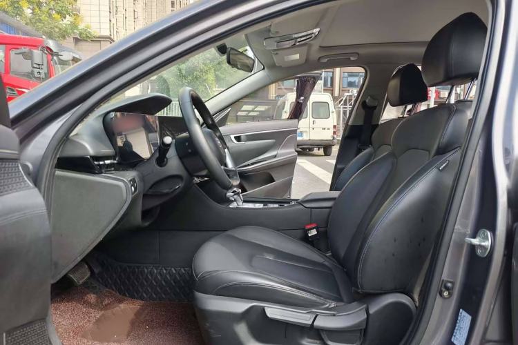 Used Hyundai Mistra 2021 1.8L CVT GLX Elite Edition