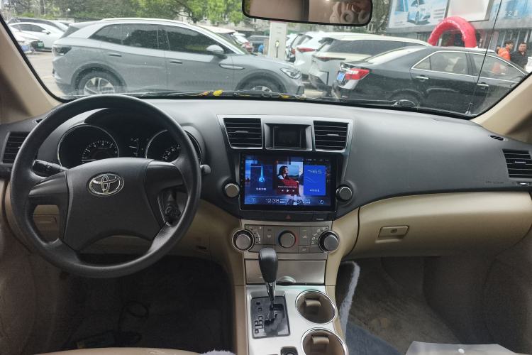 Used Toyota Highlander 2012 2.7L 2WD 5-Seater Elite Edition
