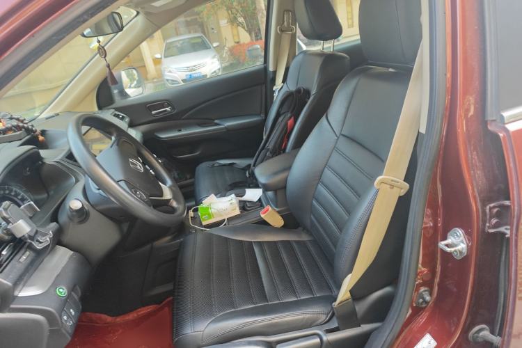 Used Honda CR-V 2016 2.0L two-wheel drive Urban Edition Left Front Seat