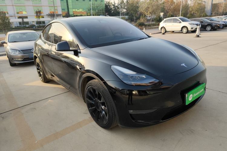 Used Tesla Model Y 2021 Long-Range All-Wheel-Drive Version
