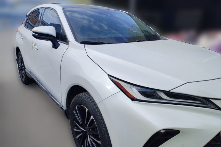 Used Toyota Venza 2022 2.0L CVT Two-Wheel Drive Prestige Edition Front Right 45 Deg