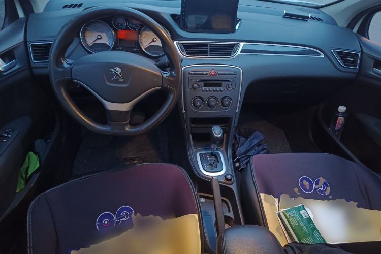 Used Peugeot 308 2013 1.6L Automatic YouShang Model Center Console