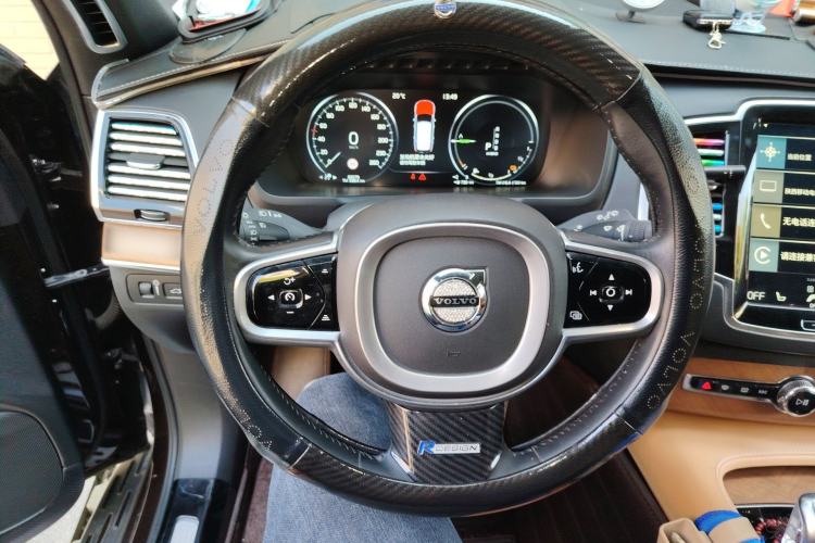 Used Volvo XC90 New Energy 2018 E-Drive Hybrid T8 Prestige 7-Seater Steering Wheel
