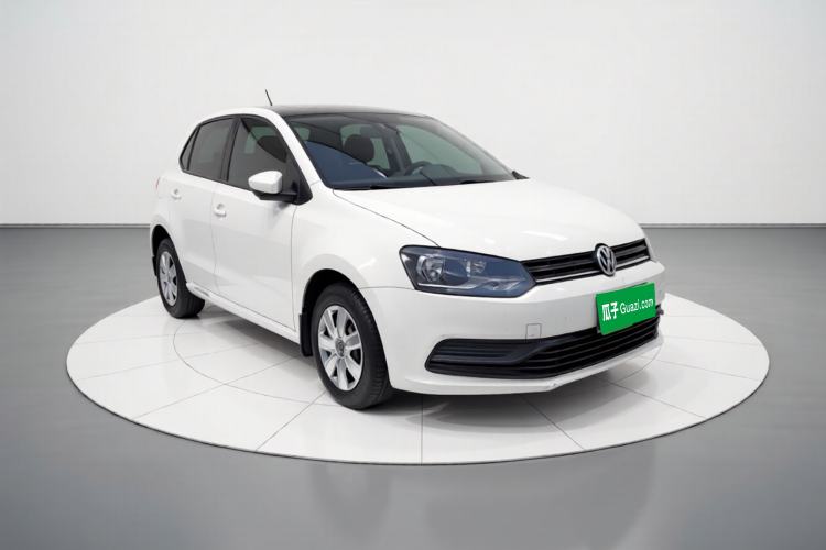 Used Volkswagen Polo 2016 1.4L Manual Fashion Model Exterior 2
