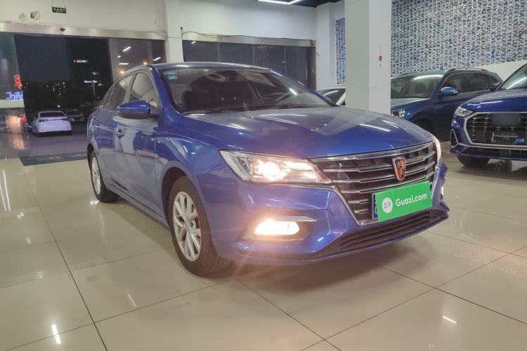 Used Roewe i5 2019 1.5L Manual 4G Connected Langyue Edition Front Right 45 Deg