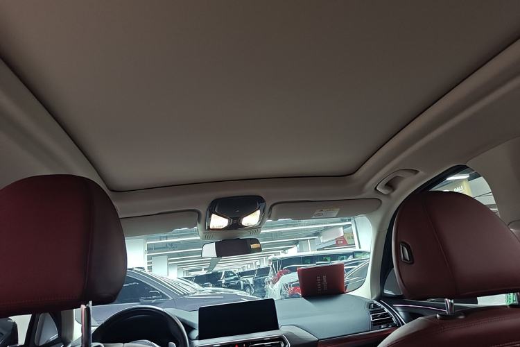 Used BMW X3 2022 Second Facelift xDrive30i Leading Edition M Night Sky Package Interior 3