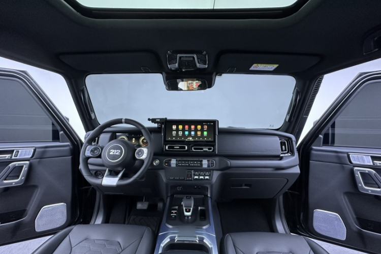 Used 212 T01 2025 2.0T Changfeng
