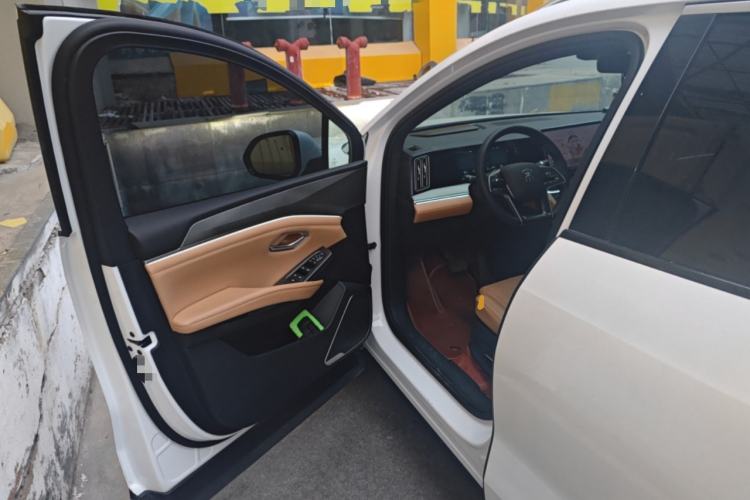 Used BYD Song L DM-i 2024 75km Leading Edition
