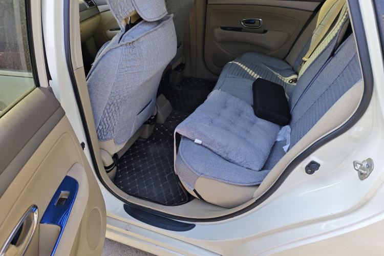 Used Nissan Sylphy 2016 Classic 1.6XE Manual Comfort Edition Left Rear Seat