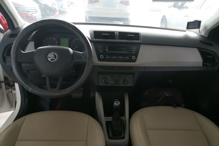 Used Skoda Fabia 2015 1.4L Automatic Front-Drive Model
