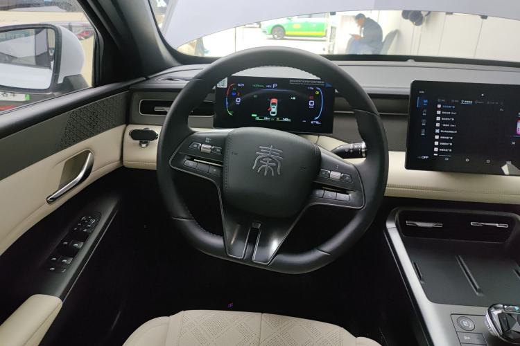 Used BYD Qin PLUS 2025 DM-i Smart Drive 55KM Leading Model