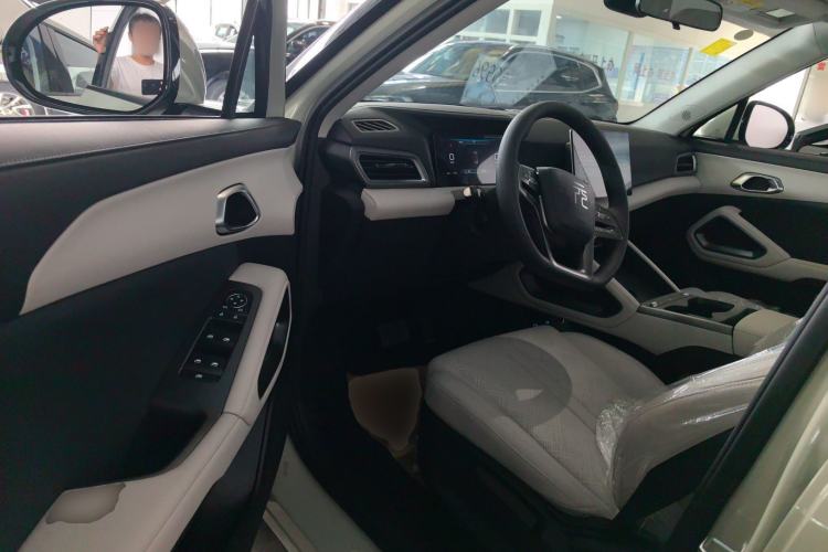 Used BYD Yuan UP 2025 Model 301KM Leading Version