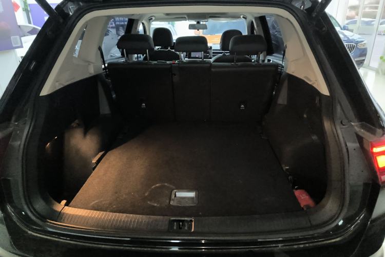 Used Volkswagen Tiguan L 2022 330TSI Automatic Two-Wheel Drive Smart Edition
