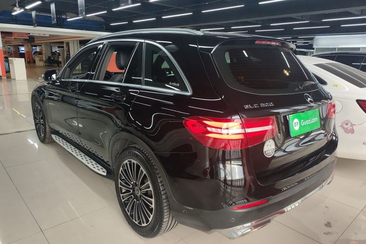 Used Mercedes-Benz GLC 2018 Facelift GLC 200 4MATIC Exterior 2