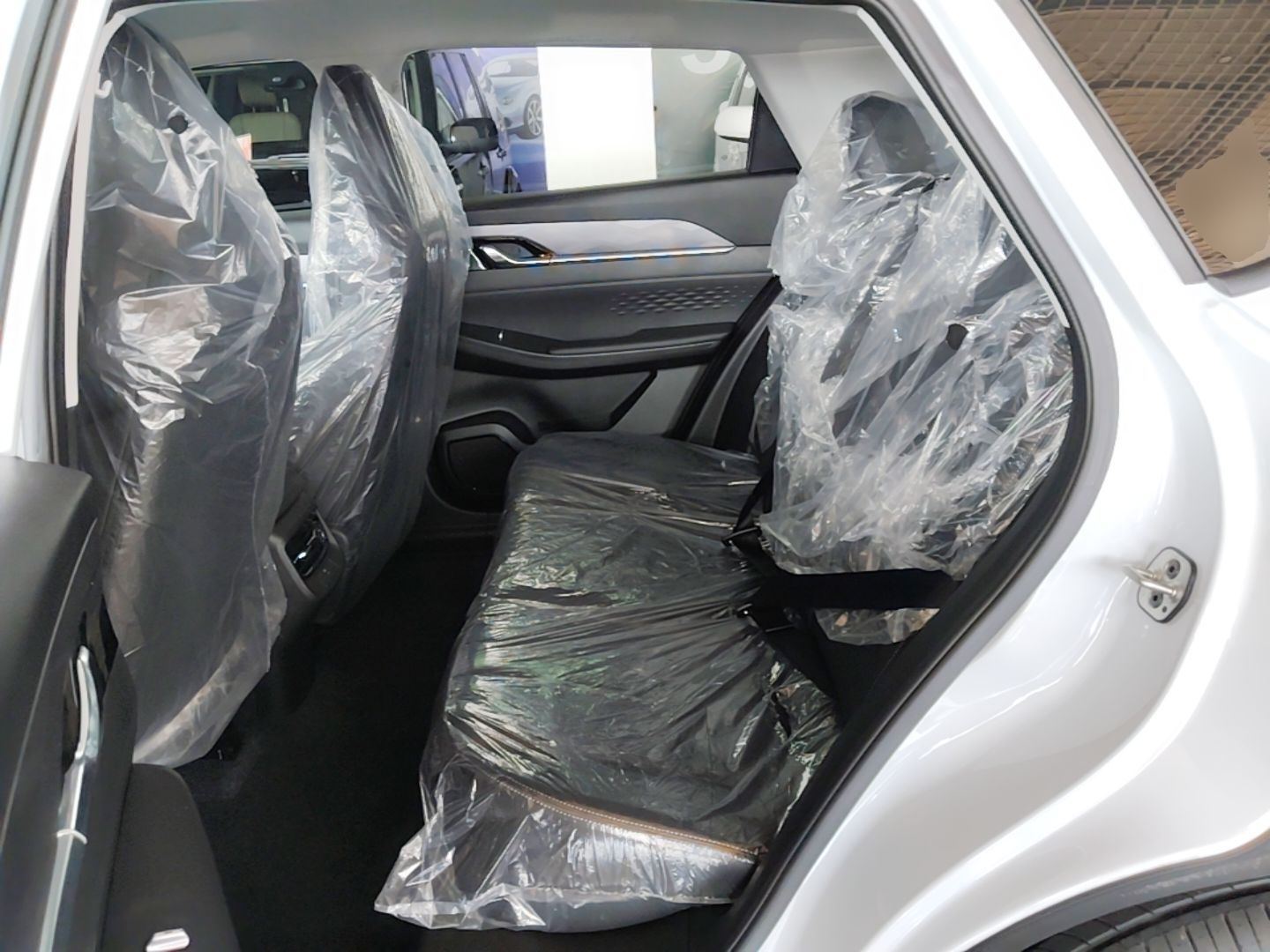 Dongfeng Aeolus SKY EV01 2025 530 km AIR Elite Edition — снимка 20