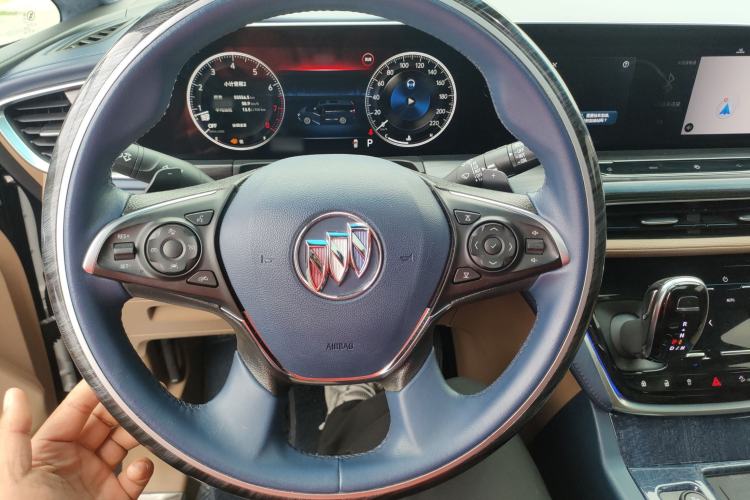 Used Buick GL8 2021 ES Land Cruiser 653T Luxury Edition