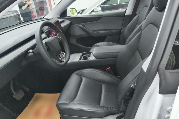 Used Tesla Model Y 2025 Rear-Wheel Drive First Edition
