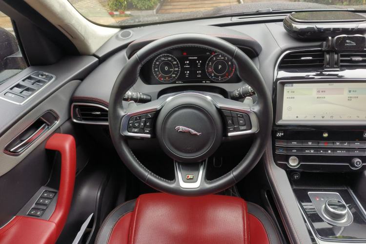 Used Jaguar F-PACE 2020 2.0T Rally Edition Steering Wheel