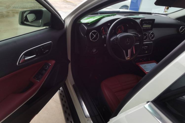 Used Mercedes-Benz GLA 2015 GLA 200
