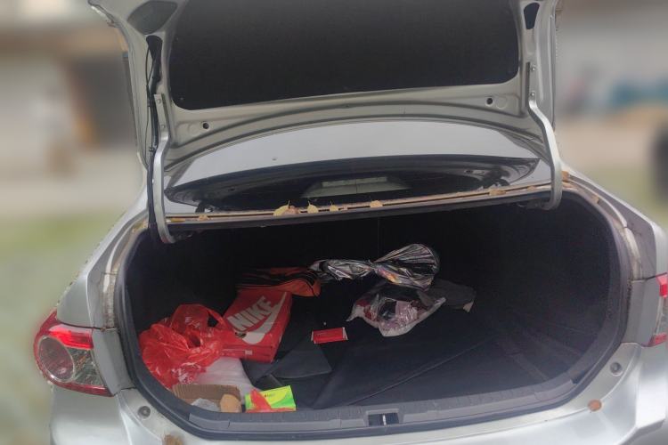 Used Toyota Corolla 2012 Luxurious Edition 1.6L Automatic GL Trunk