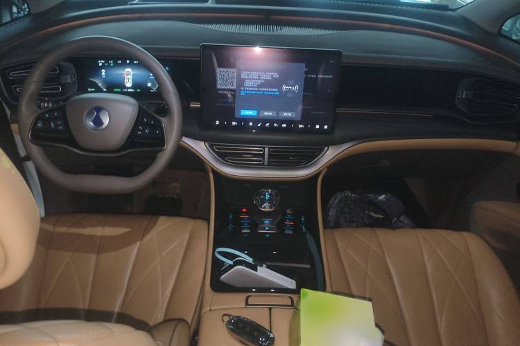 Used Denza D9 2022 DM-i 970 Four-Wheel Drive Flagship Model