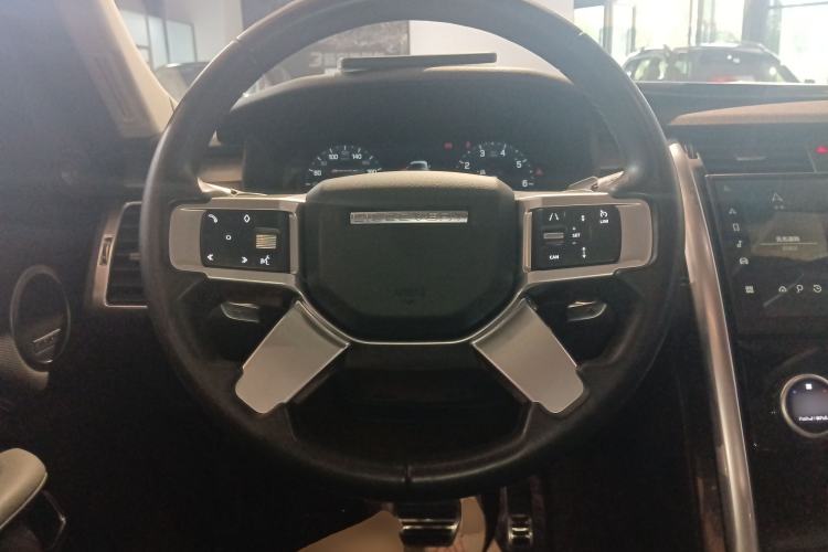 Used Land Rover Discovery 2021 360 PS R-Dynamic SE Steering Wheel