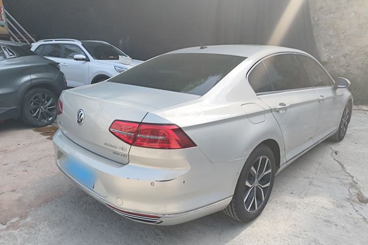 Used Volkswagen Magotan 2017 330TSI DSG Luxury Model