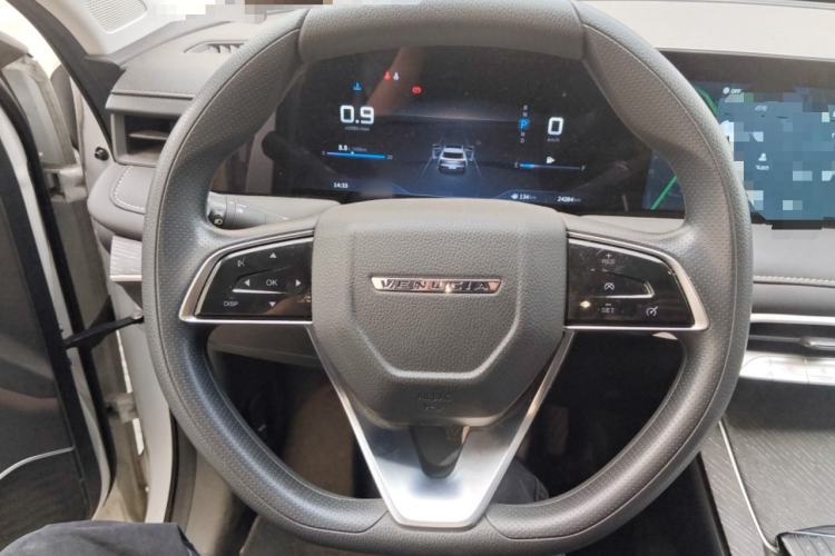 Used Venucia V 2021 260T Idol Edition
