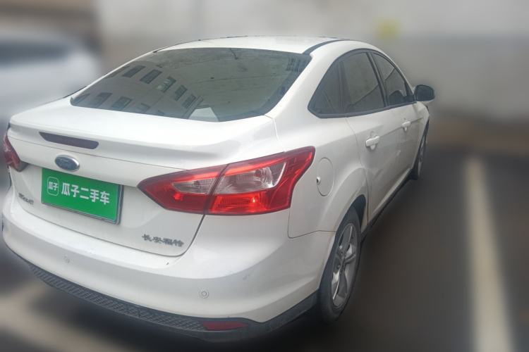 Used Ford Focus 2012 Sedan 1.6L Automatic Fashion Edition